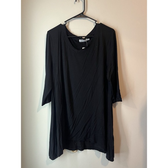 The Hanger Black Tunic Tshirt Short‎ Sleeve Loose Fit Size Large Soft New - Picture 1 of 4